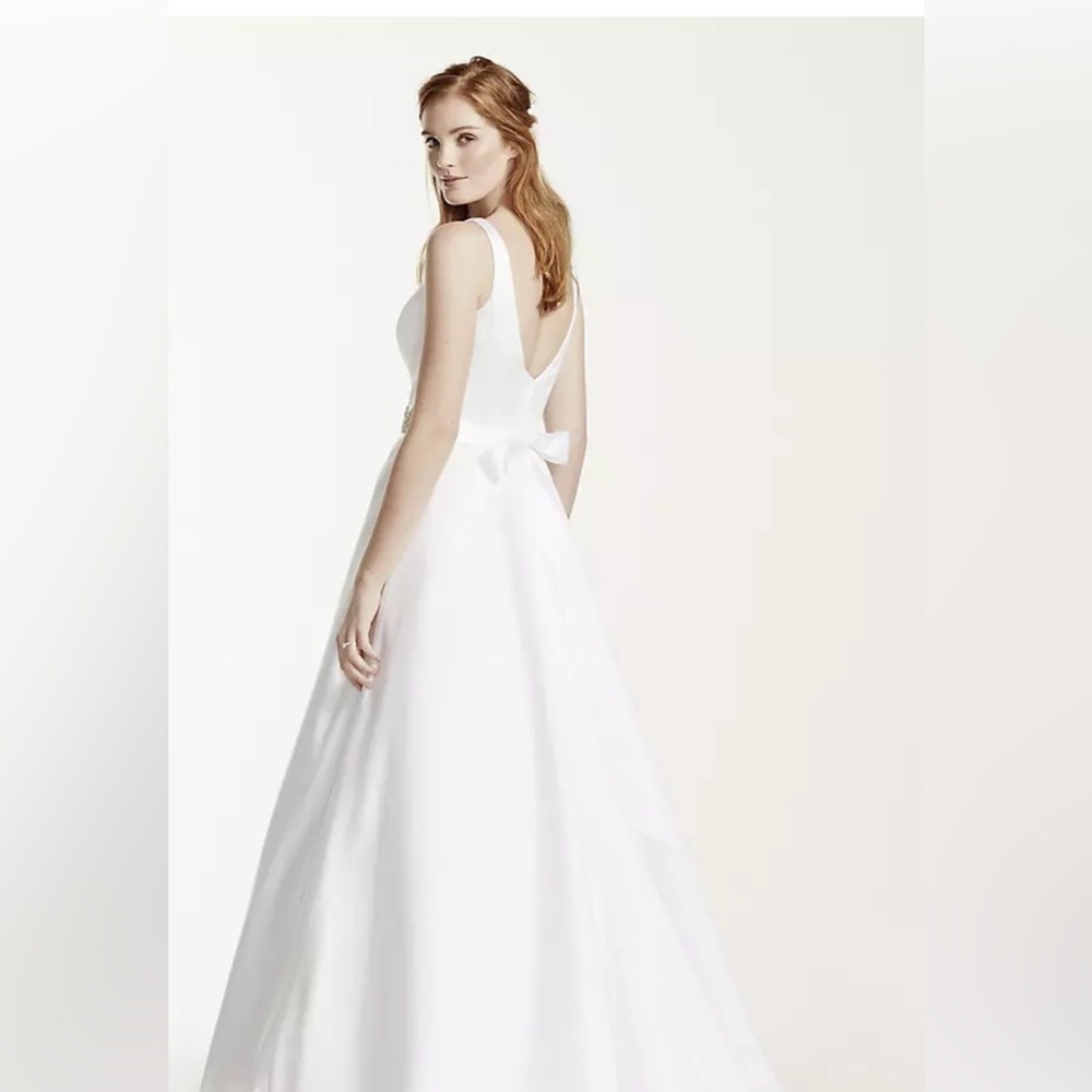 David's Bridal White V-Back A-Line Gown with Bow